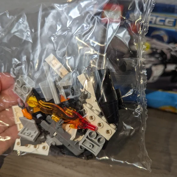 Lego Space Police Freeze Ray Frenzy 5970 Read! - Picture 9 of 14